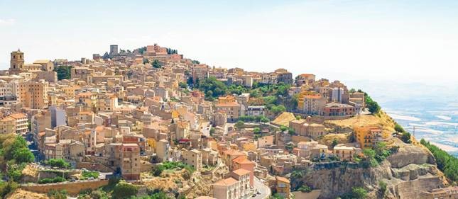 News Fibercop - FiberCop porta la fibra ottica ultraveloce a Enna