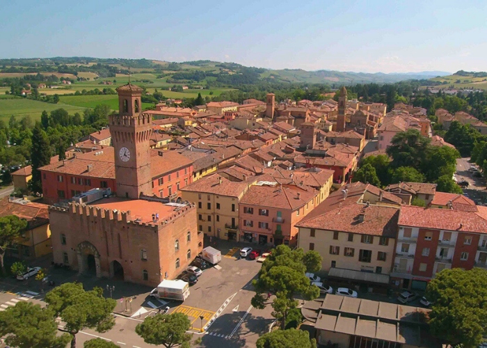 News Fibercop - FiberCop porta la fibra ottica ultraveloce a Castel San Pietro Terme